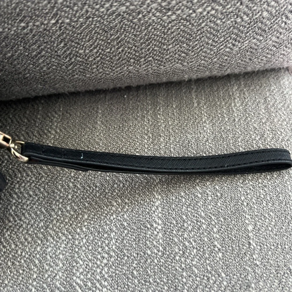 GUESS Los Angeles Black Monogram Logo Cosmetic Bag / Wristlet Clutch